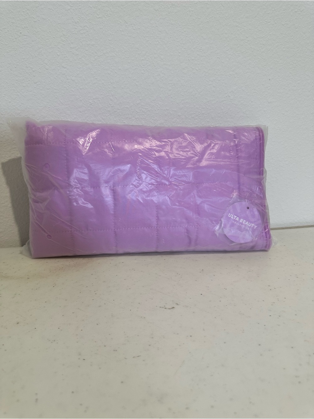Quilted Shoulder Bag in Lavender - Picture 2 of 3
